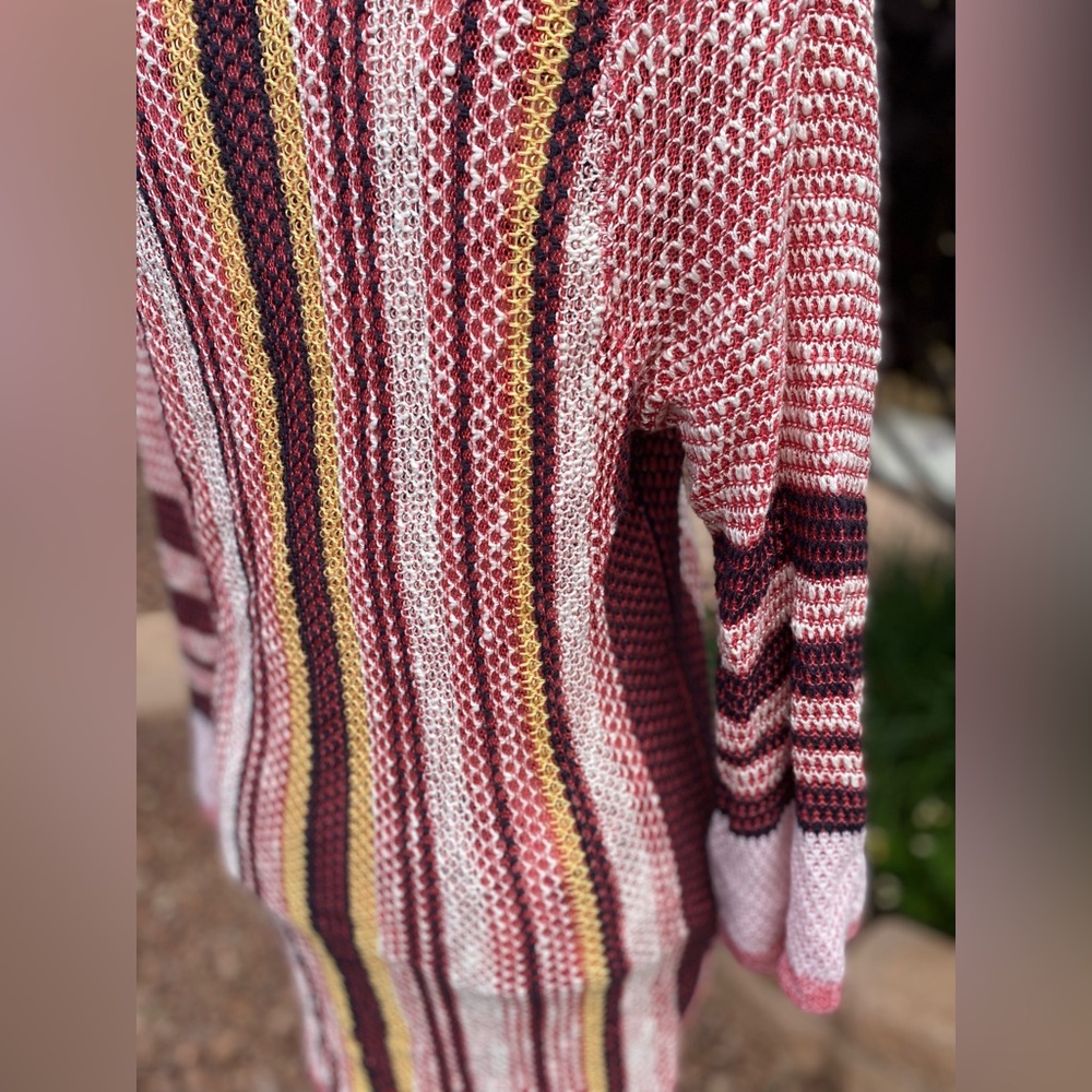 3/$15 beachy vibes sweater size L - Picture 9 of 9